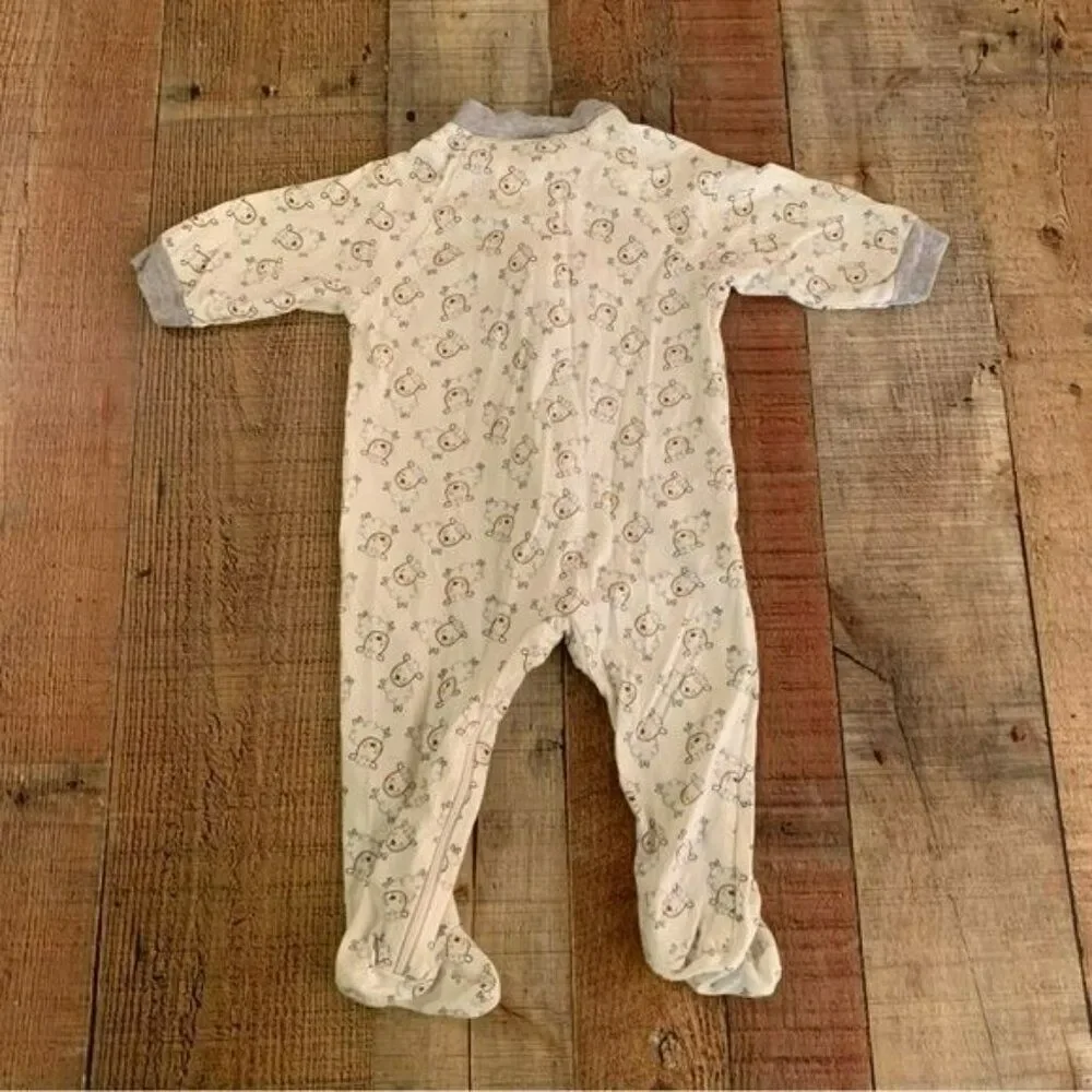 Gerber baby gender neutral pajamas footies with lambs in grey and white -6/9M